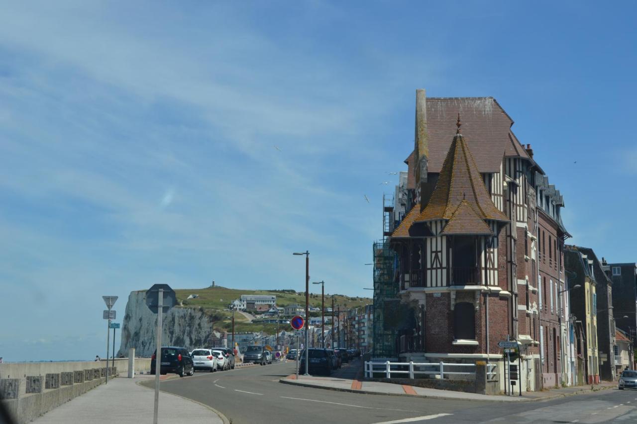B&B Hotel Le Treport Friville Екстер'єр фото